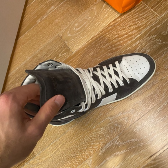 Saint Laurent - Picture 9 of 12